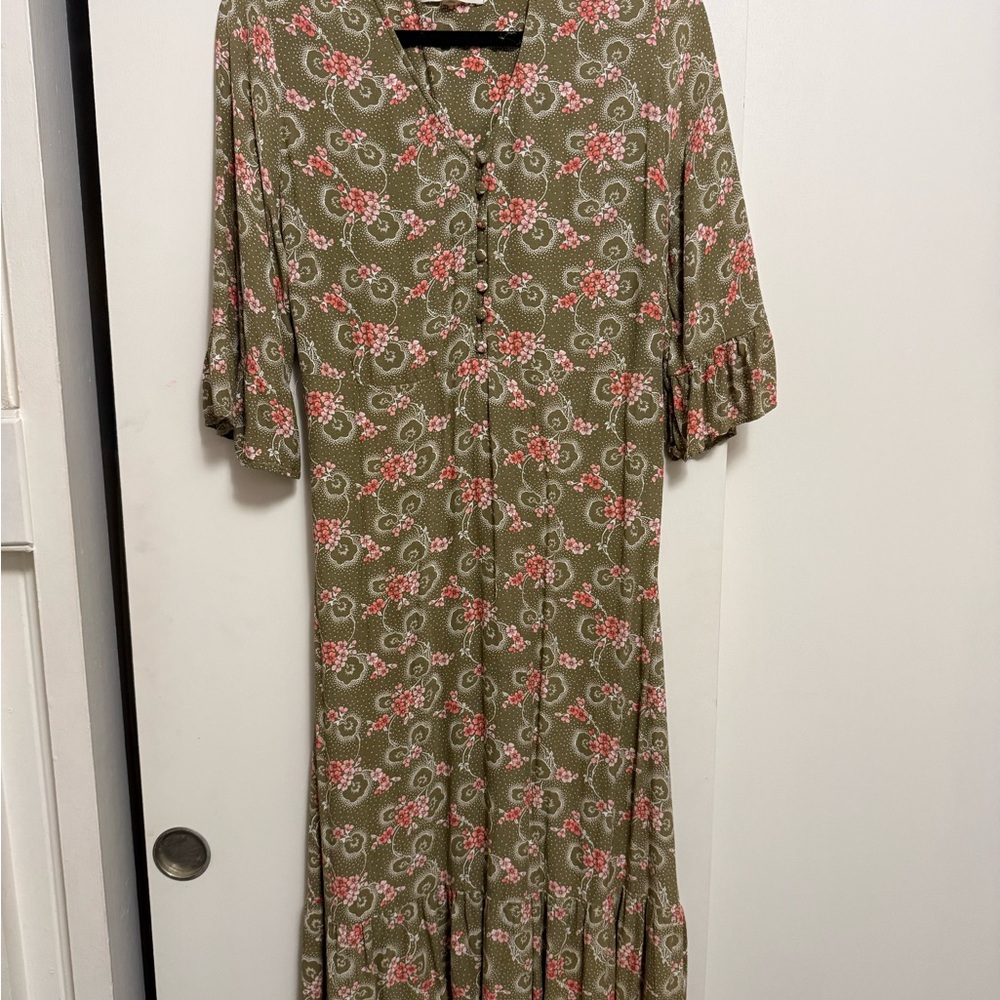 per una Olive Green Floral Maxi Dress with Pink Print